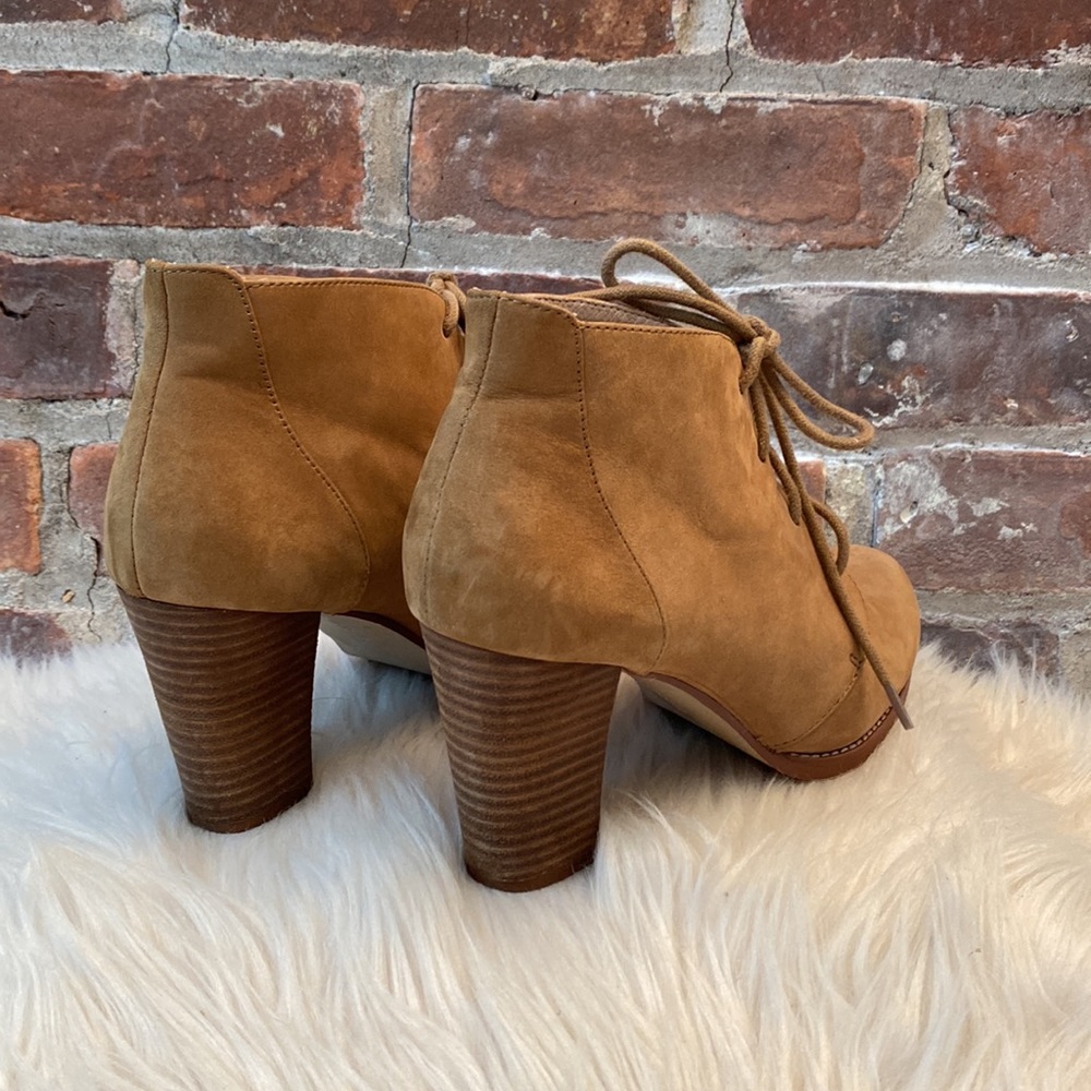 Land's End Suede Booties, Size 7.5 - Picture 6 of 17